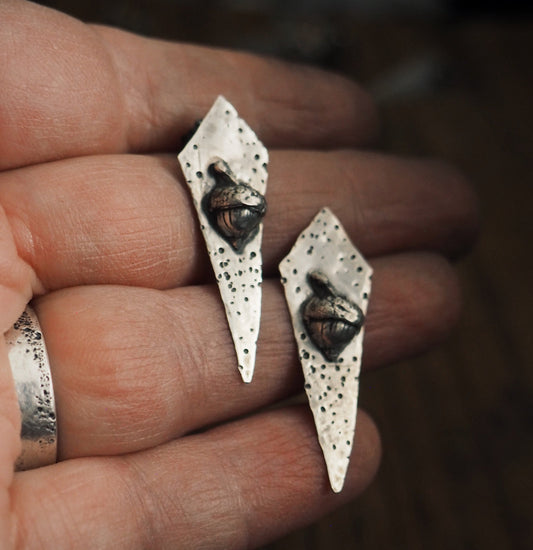 Self-Guided Studs (Acorn)