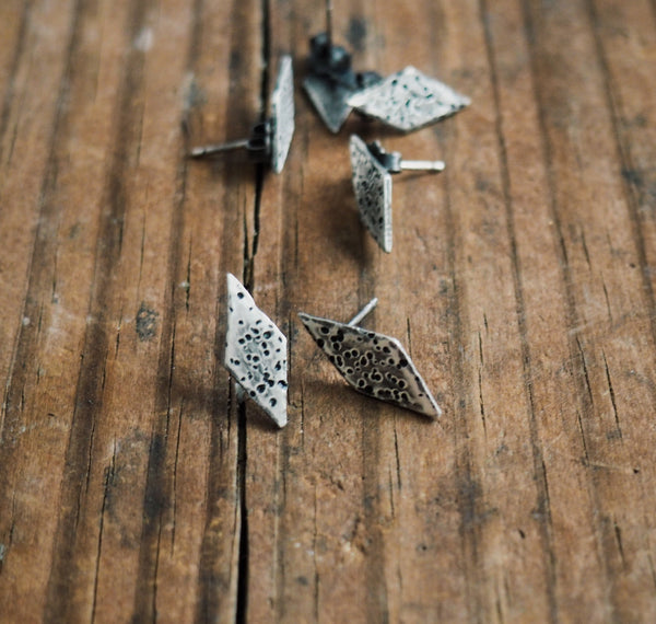 Diamond Trail-Hardy Studs (Silver)