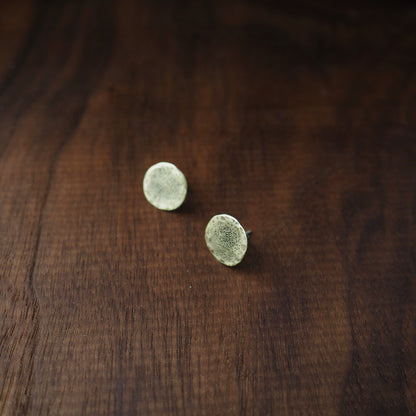 Hardy Trail-Dusted Brass Studs