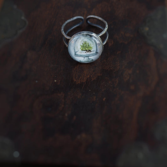 Small Moss Specimen n’Capsule Ring #1 (Original)