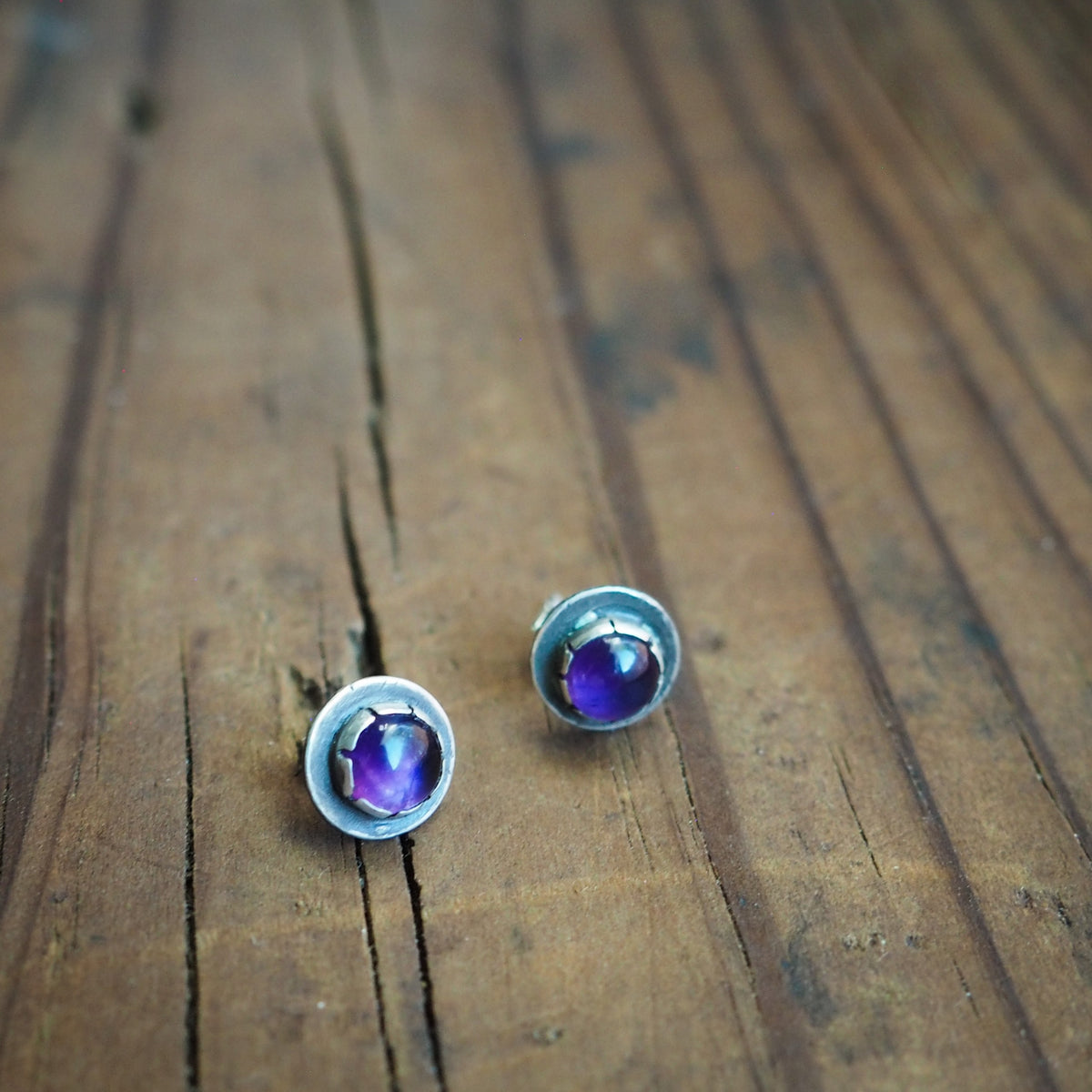 Trail Hardy Gem Studs #11